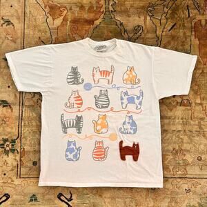 90s mbc white cat tee One Size Beach